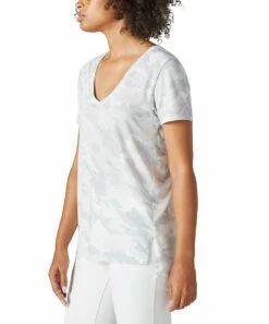 Buy ???? Lucky Brand Gray & White Camo V-Neck Tee - ???? Women ???? -Lucky Brand Shop zu103602856 alt 2 tm1645713466